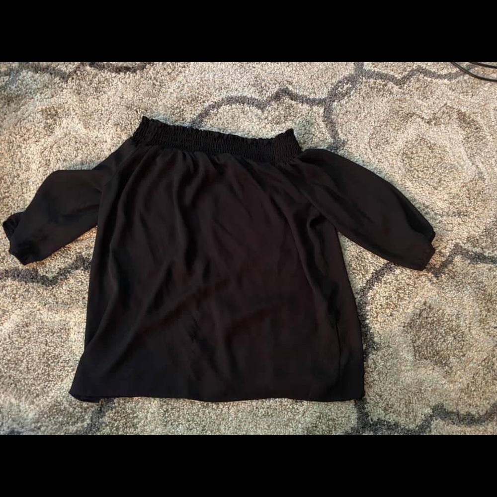Black NY&Co off the shoulder top